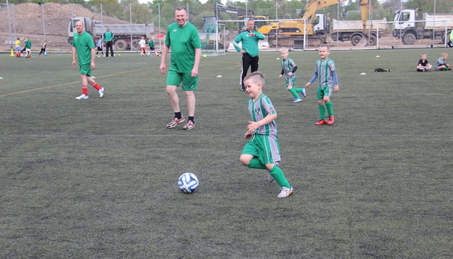 FK “Tukums 2000” U – 7 futbola komanda mērojas spēkiem ar Tukuma novada Domes pārstāvju komandu